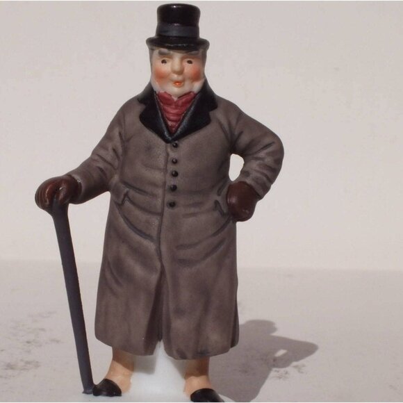 Dept 56 Chelsea Lane Shoppers - Dickens Christmas Village Accessory from 1993 - Picture 8 of 12